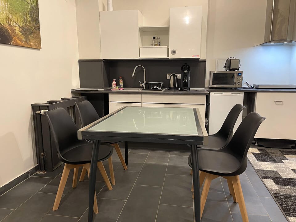 Apartment | Dining