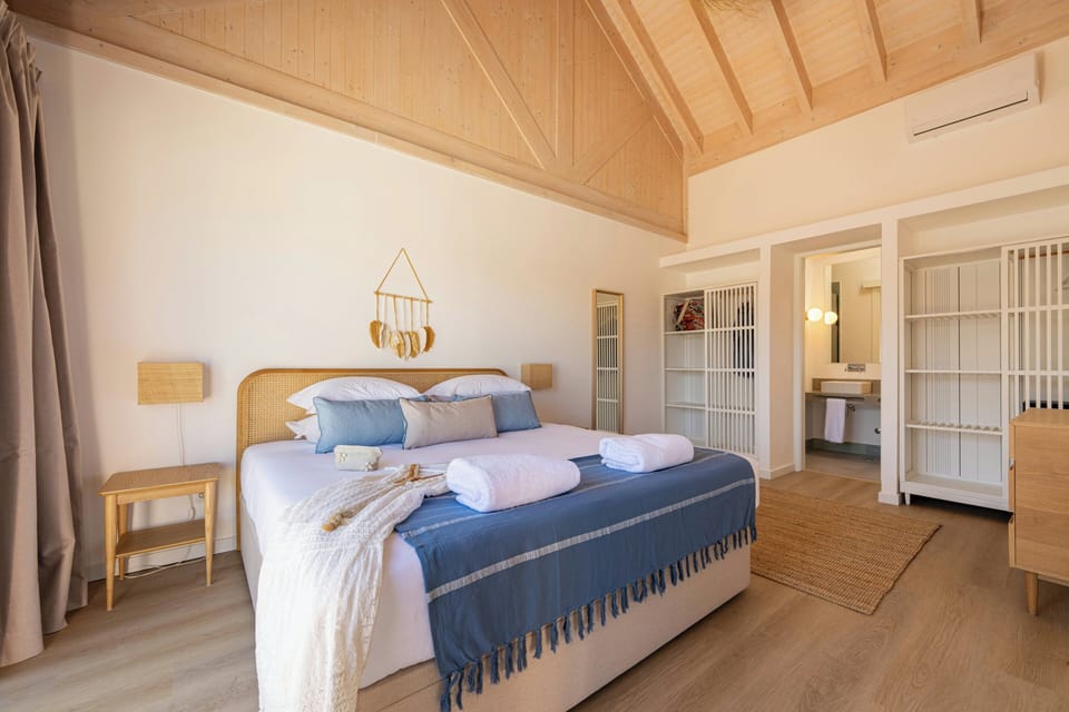 In-room safe, soundproofing, iron/ironing board, WiFi (free)