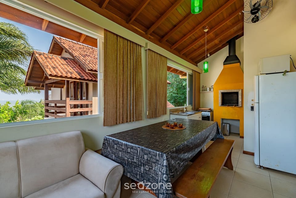 Villa | Dining
