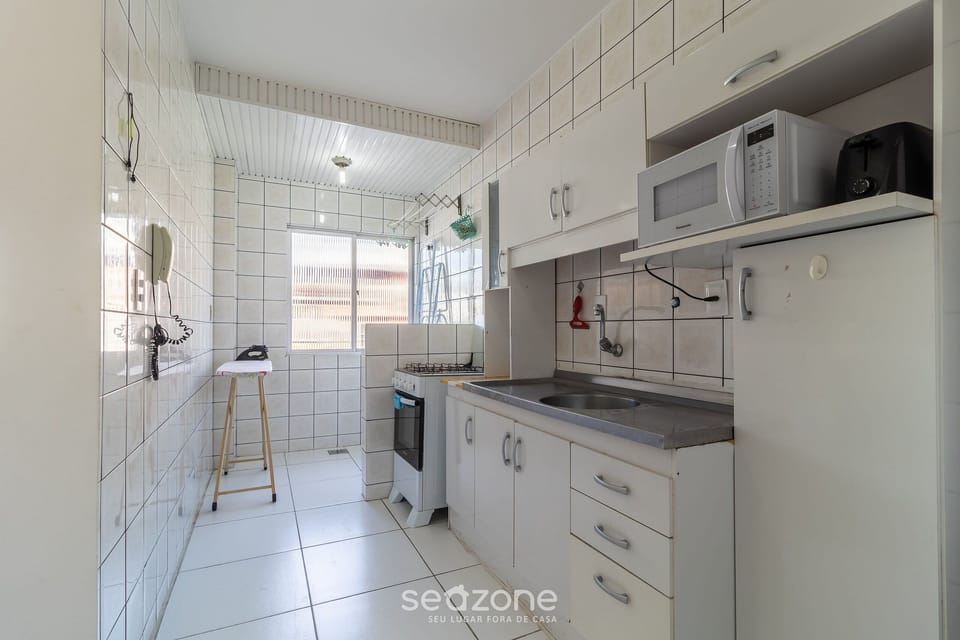 Basic Apartment | Private kitchen | Cookware/dishes/utensils