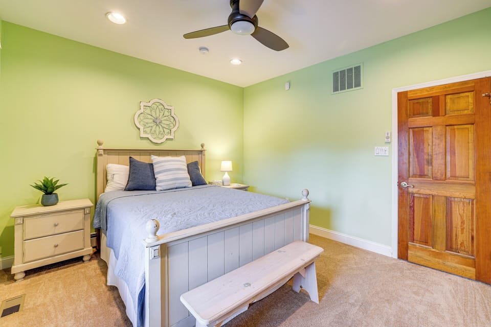 House (4 Bedrooms) | Interior