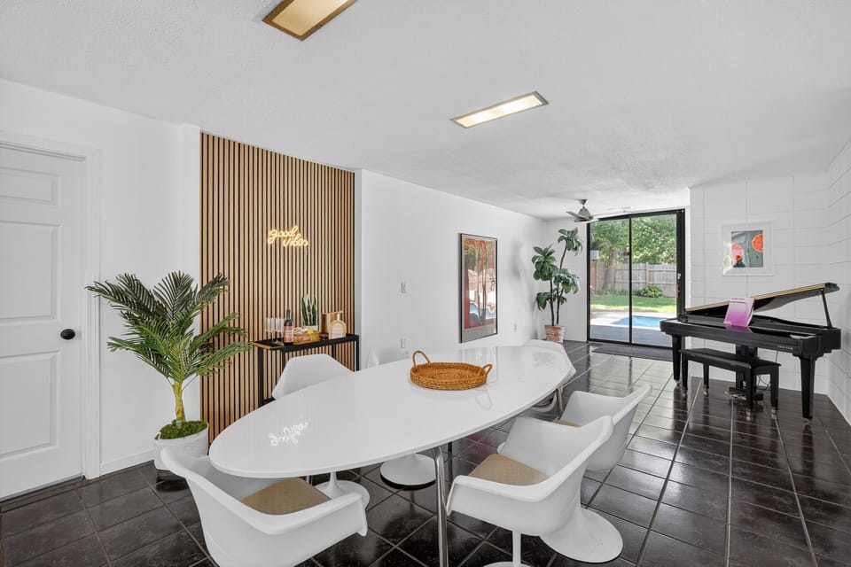 House, 3 Bedrooms | Dining