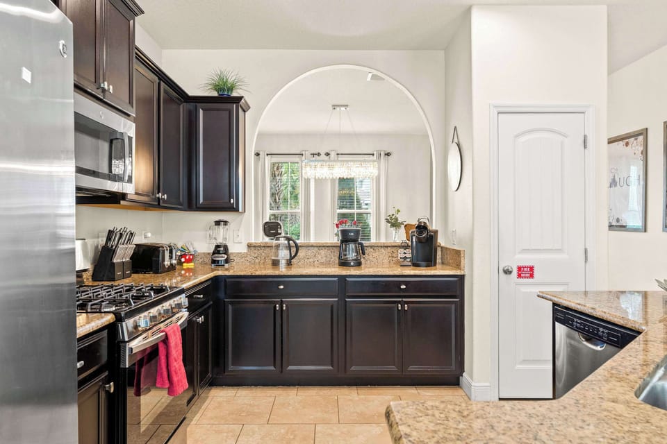 House, Multiple Beds, Pool Access, Pool View (Solterra Bliss) | Private kitchen | Fridge, microwave, stovetop, coffee/tea maker