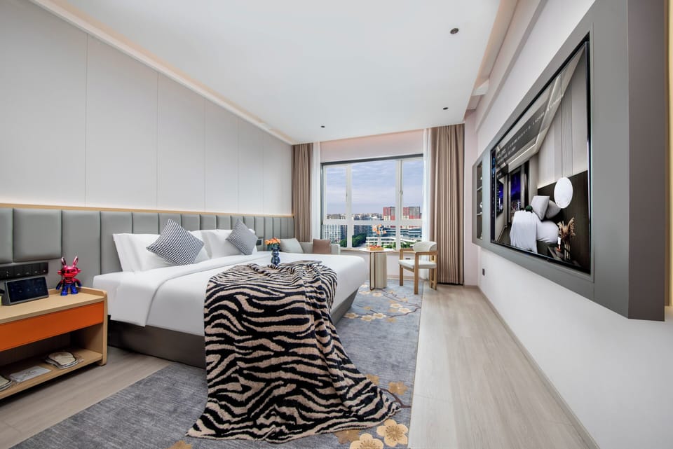 Comfort Double Room, City View | Desk, laptop workspace, WiFi (free)