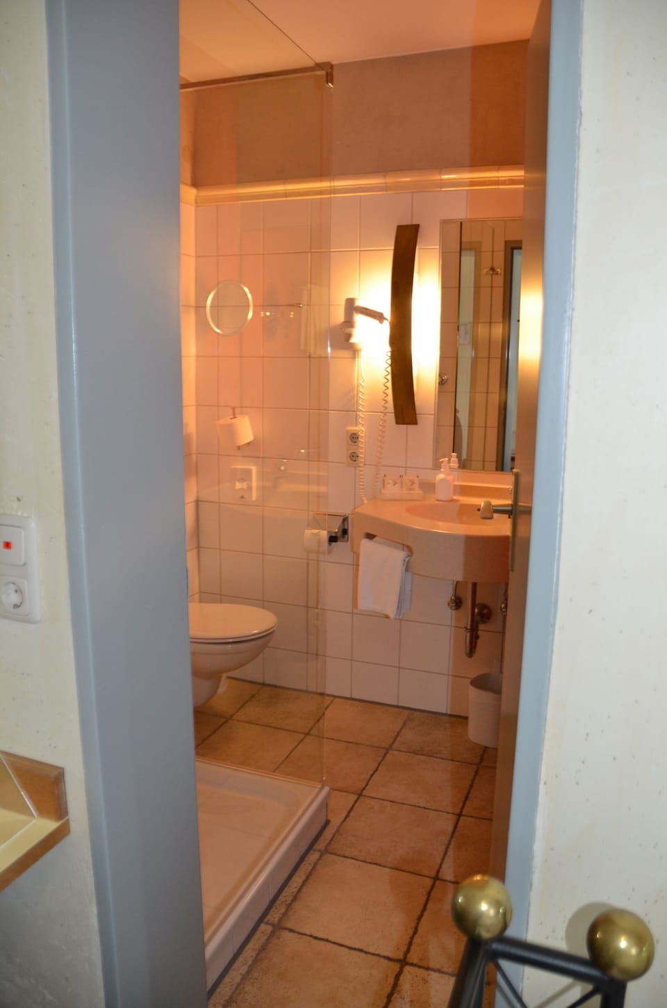 Basic Single Room, 1 Twin Bed, Non Smoking, Private Bathroom | Bathroom | Hair dryer, towels, soap, shampoo
