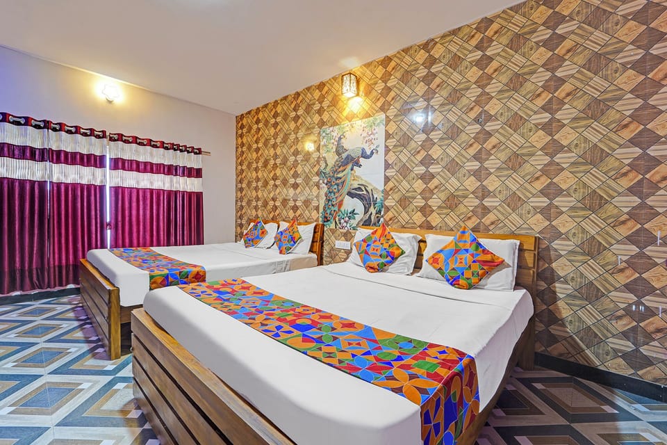 Egyptian cotton sheets, premium bedding, in-room safe, free WiFi