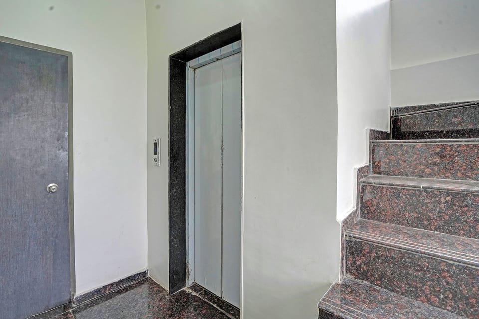 Fabhotel Royal Inn I Hotel in Pune