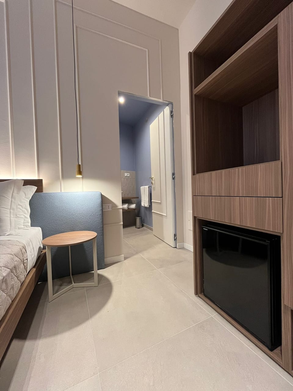 Standard Double Room | In-room safe, desk, laptop workspace, blackout drapes