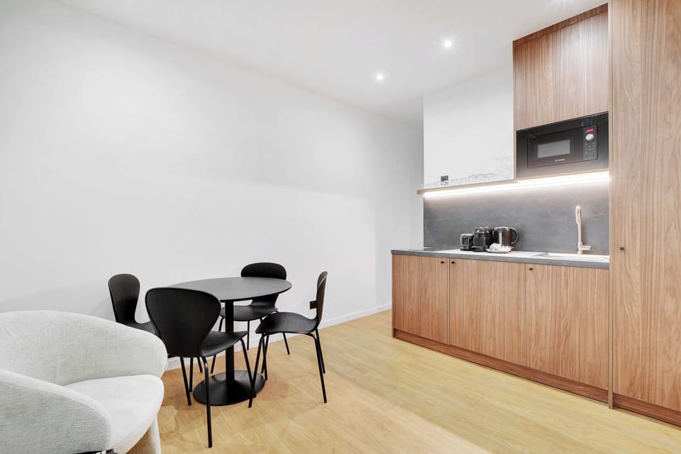 Apartment | Dining