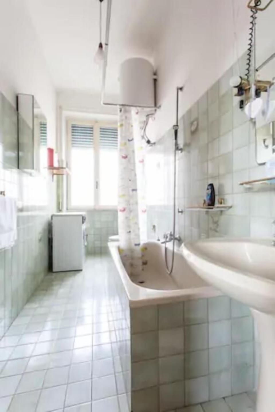 Family Triple Room | Bathroom