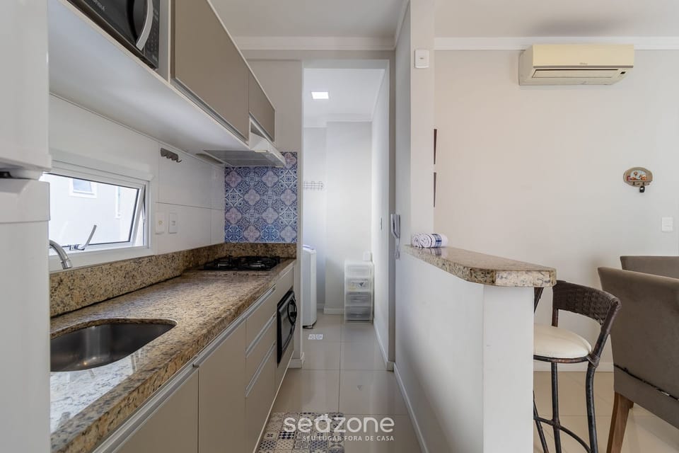 Basic Apartment | Private kitchen | Cookware/dishes/utensils