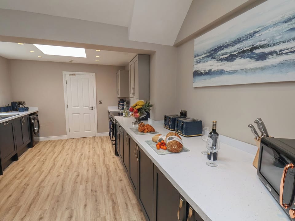 Fridge, microwave, dishwasher, toaster