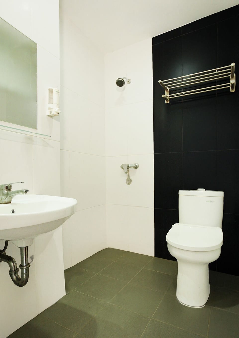 Shower, towels, soap, shampoo