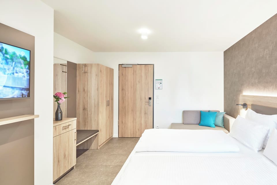 Deluxe Double Room | In-room safe, blackout drapes, soundproofing, free WiFi