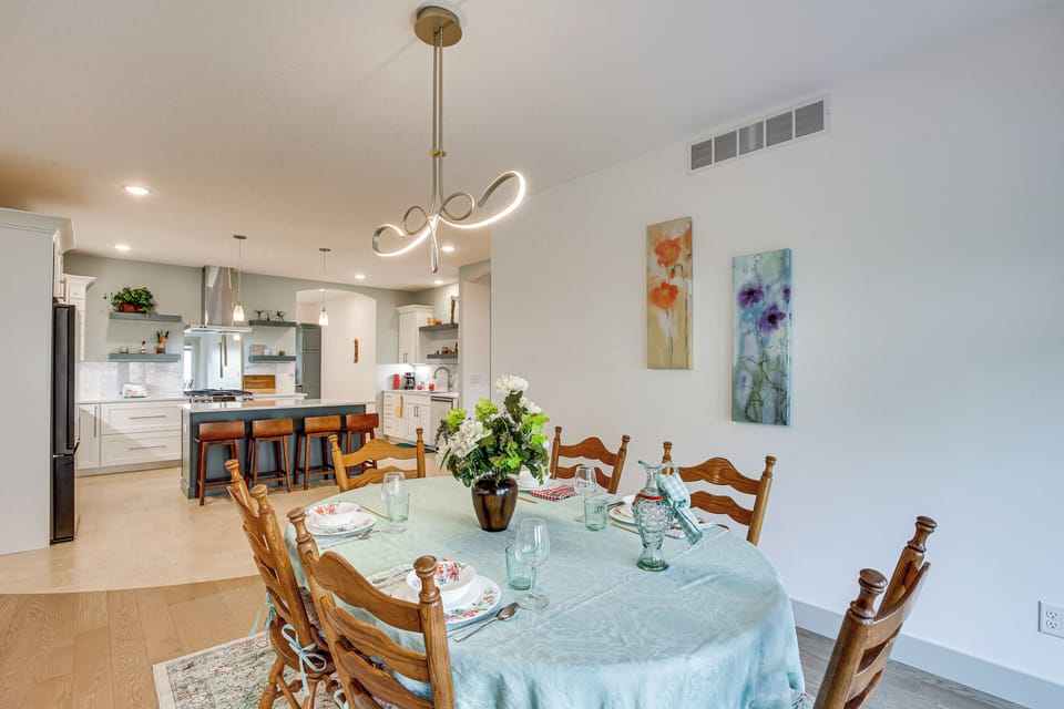 House (3 Bedrooms) | Interior