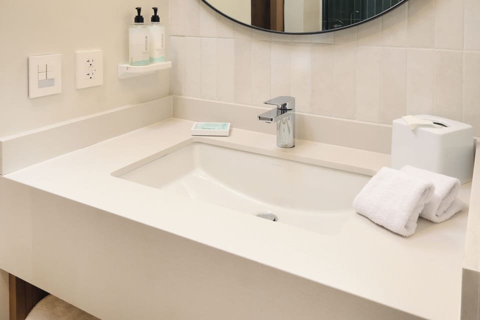 Shower, towels, soap, shampoo