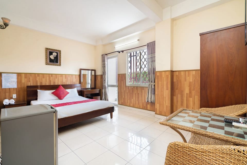 Deluxe Double | Premium bedding, free WiFi, bed sheets