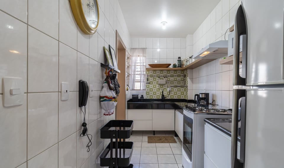 Basic Apartment | Private kitchen | Cookware/dishes/utensils