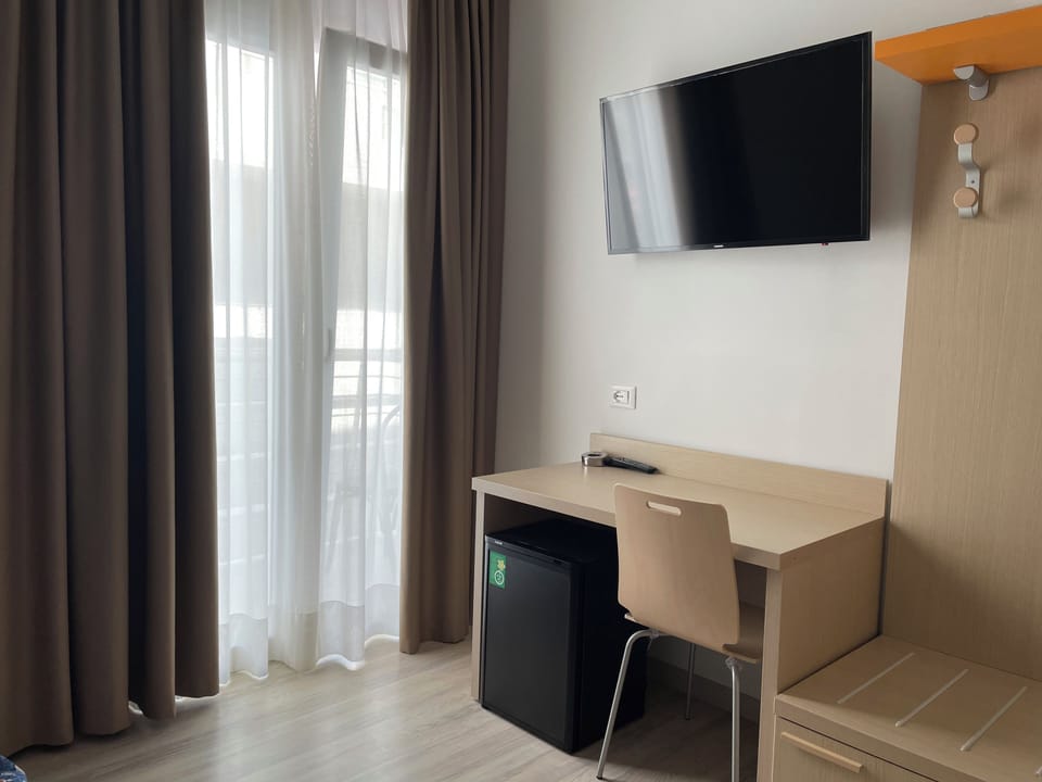 Comfort Quadruple Room, Balcony, City View | Desk, WiFi (free)