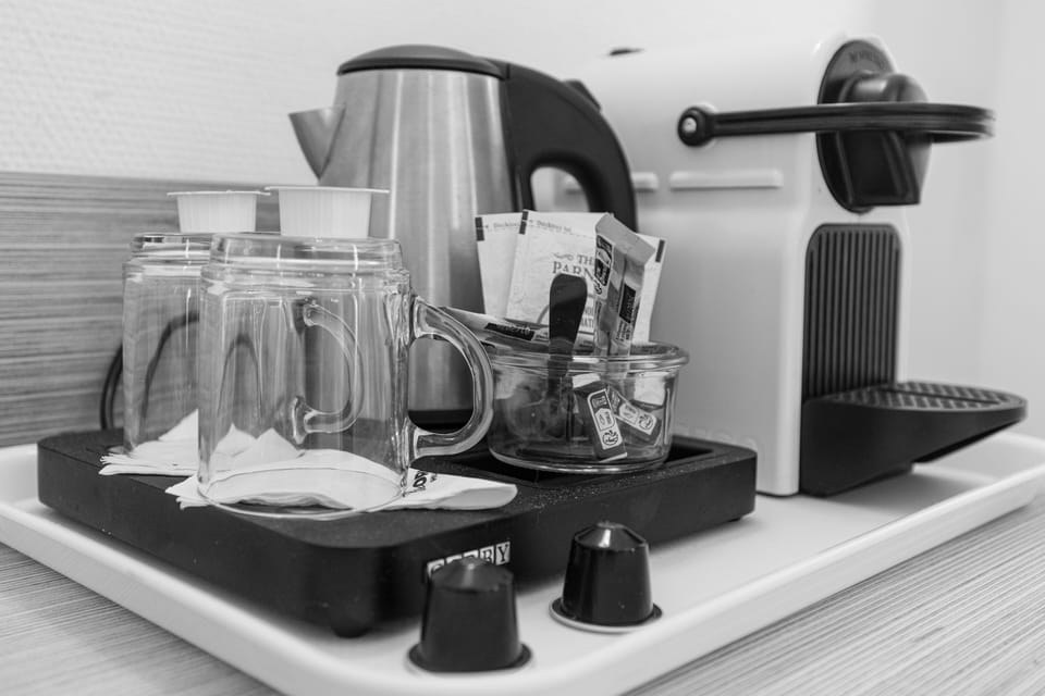 Comfort Double Room, Air conditioning | Individually decorated, individually furnished, desk, blackout drapes