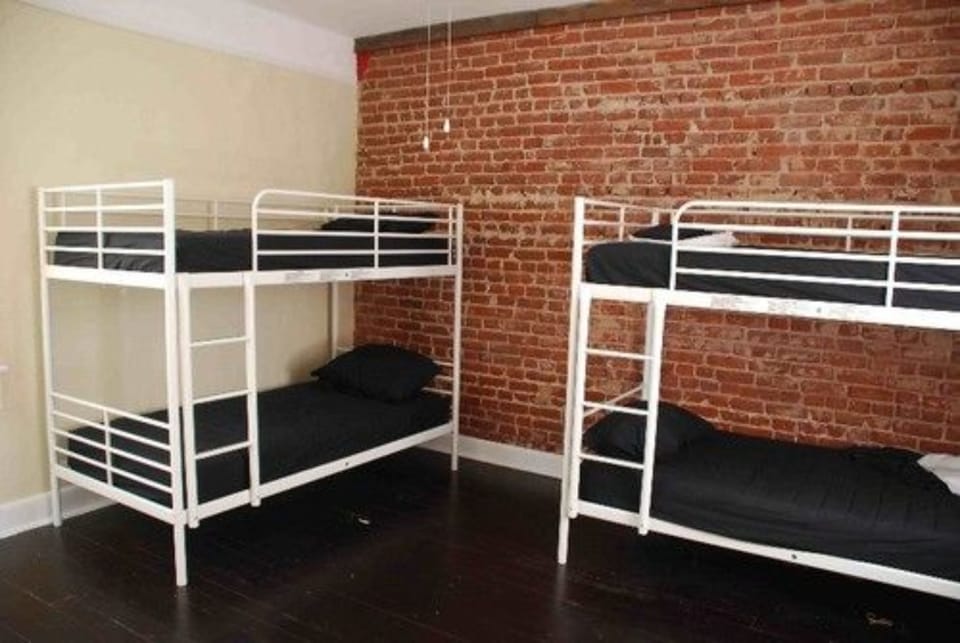 Shared Room, 4 Bed Mixed Dorm (Unisex) | WiFi (free), bed sheets