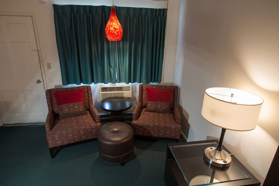 Double Room, 2 Double Beds | Free WiFi, bed sheets