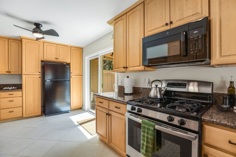 House, Multiple Beds, Pool Access, Pool View (Nueva Vista) | Private kitchen