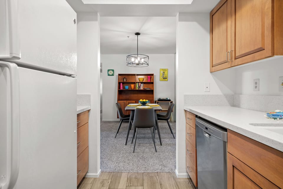 Condo, Multiple Beds, Balcony, Mountain View (Plaza Villas 615) | Dining