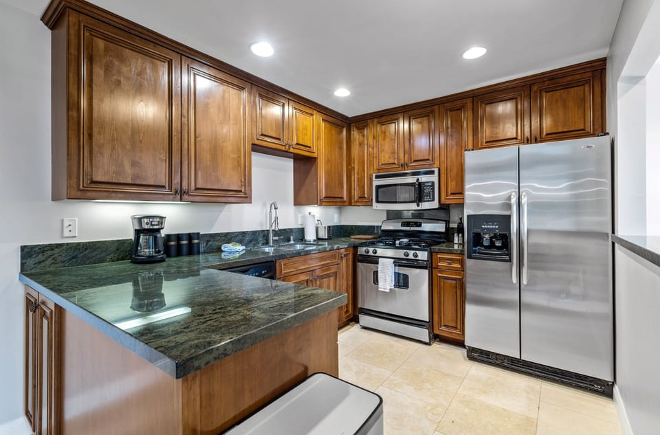 Villa, Multiple Beds, Hot Tub, Garden View (Caballeros 12) | Private kitchen