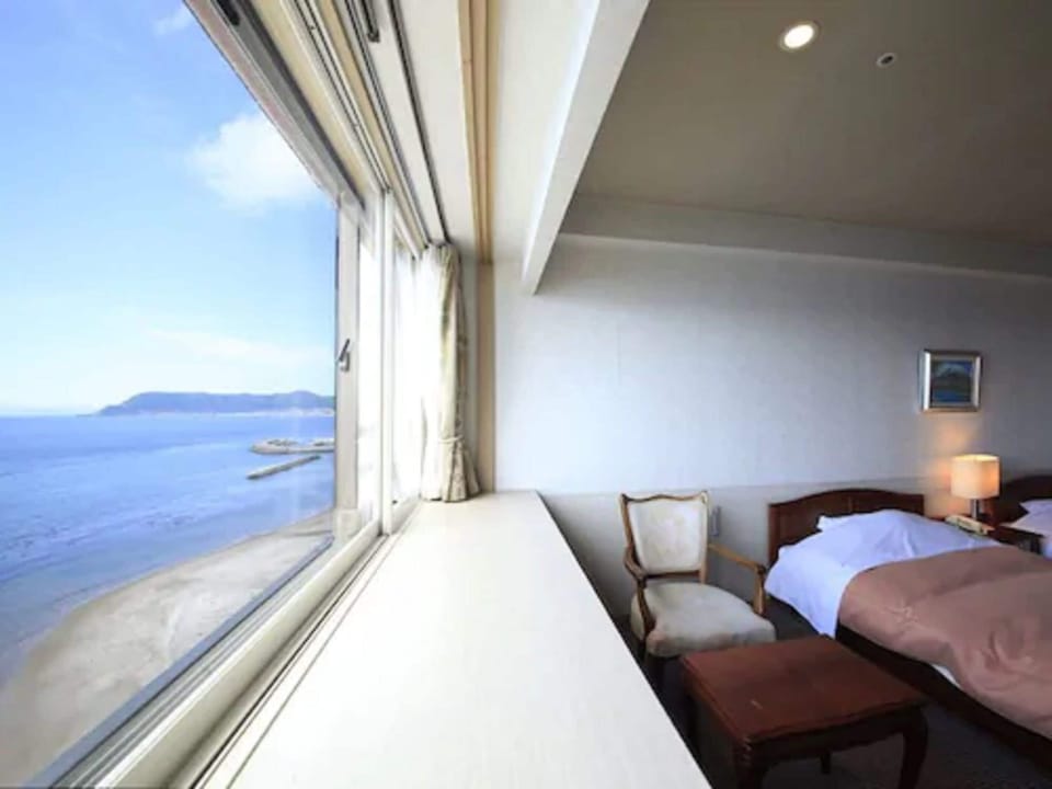 Twin Room, Ocean View | Premium bedding, in-room safe, desk, free WiFi