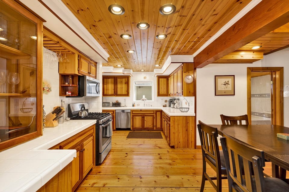 Cabin, Multiple Beds, Pool Access, Mountain View (VC445) | Private kitchen