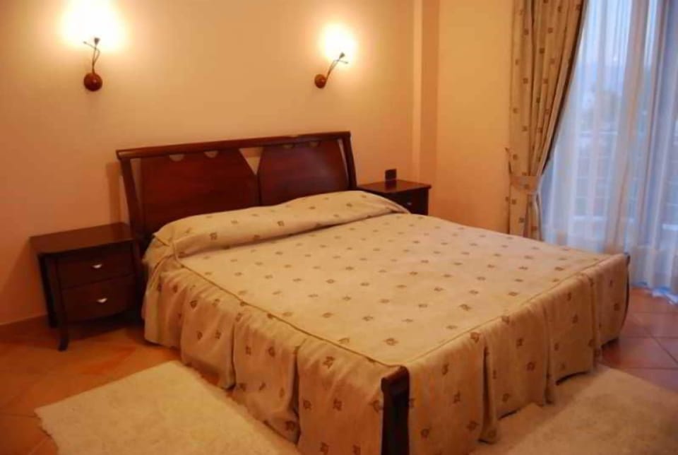 New Heaven Hotel in Sarandë