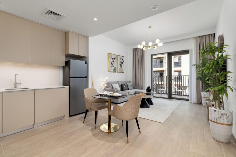 Deluxe Apartment, Non Smoking | Private kitchen | Coffee/tea maker, electric kettle