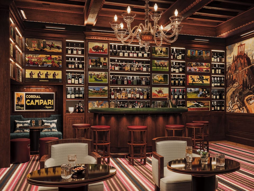2 bars/lounges, poolside bar
