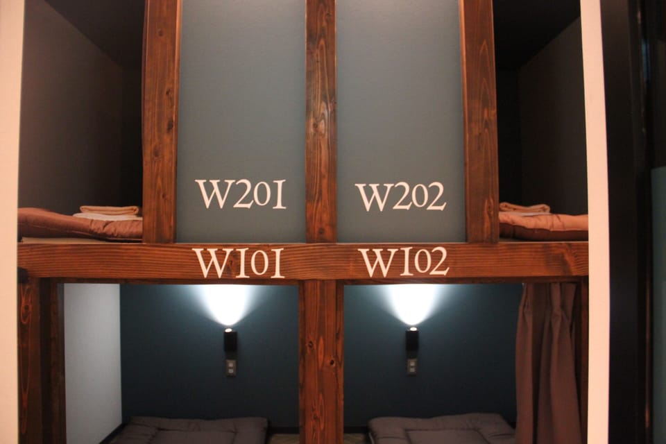 Cabin, Women only, Non Smoking | In-room safe, bed sheets