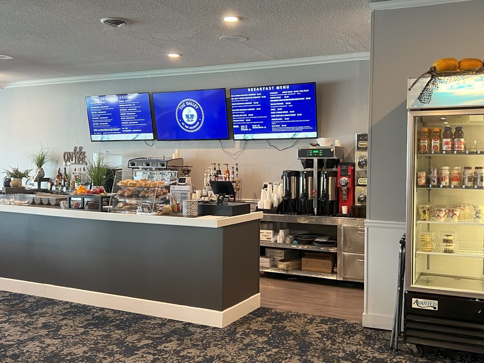 Breakfast, lunch and dinner served