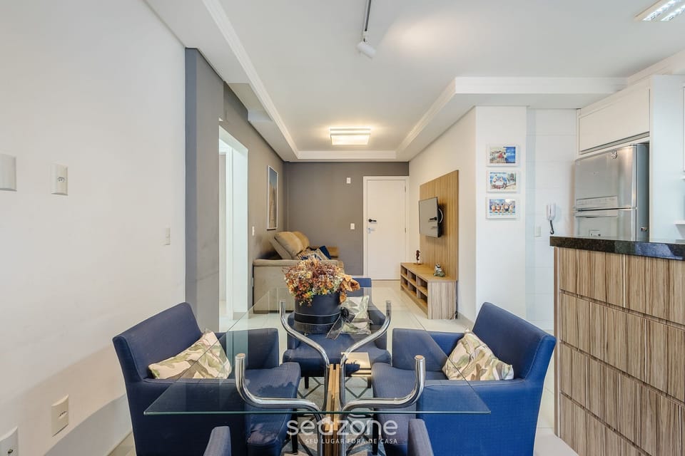 Basic Apartment | Living area