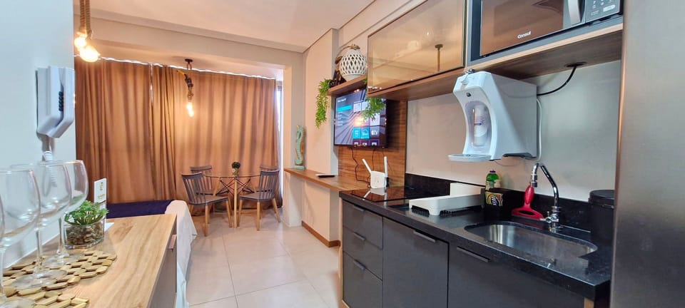 Basic Apartment | Private kitchen | Fridge, microwave, coffee/tea maker, cookware/dishes/utensils