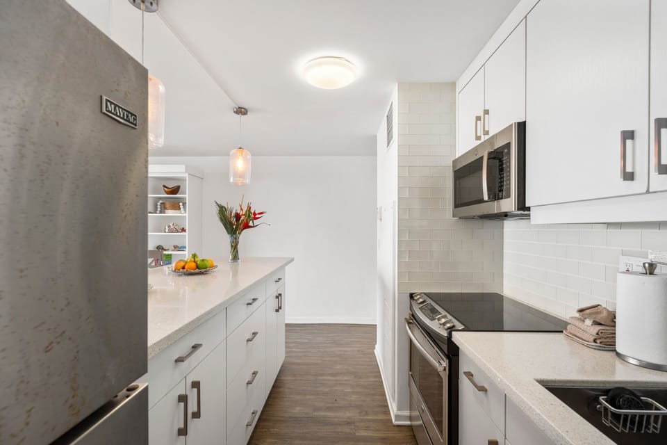 Condo, 1 Bedroom | Private kitchen | Coffee/tea maker, fridge, oven, toaster
