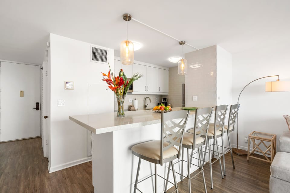 Condo, 1 Bedroom | Interior