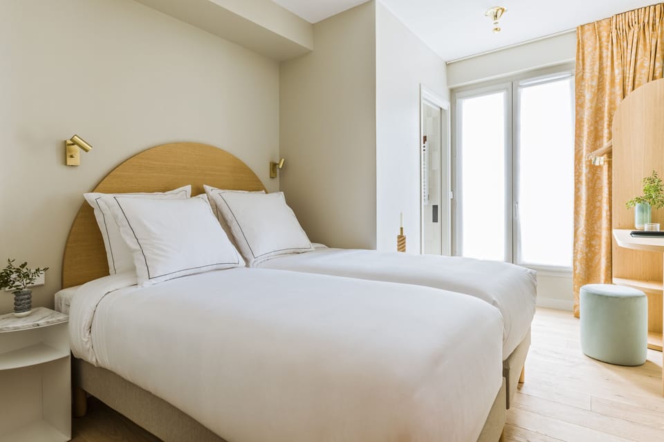 Standard Double Room (la bonne Amie) | Pillowtop beds, desk, laptop workspace, blackout drapes