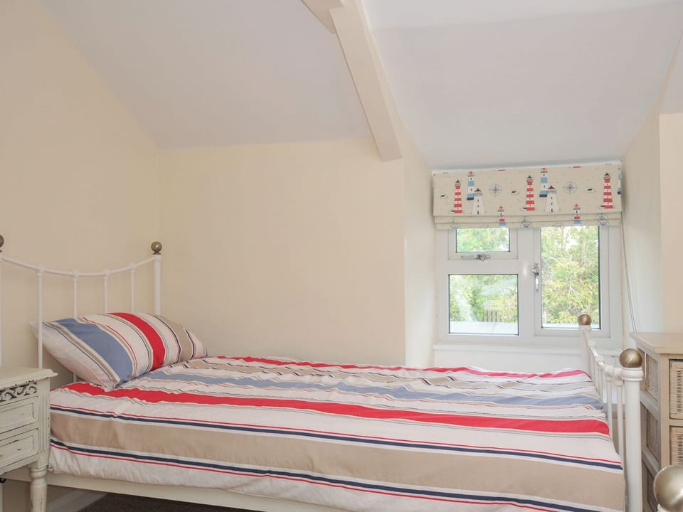 2 bedrooms, individually decorated, individually furnished, free WiFi