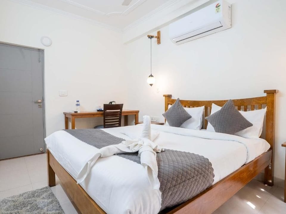 Deluxe Double Room | Free WiFi