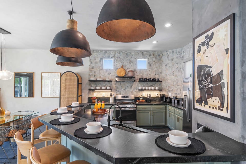 House (4 Bedrooms) | Interior