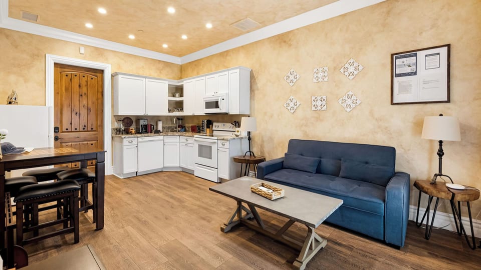 House (1 Bedroom) | Interior