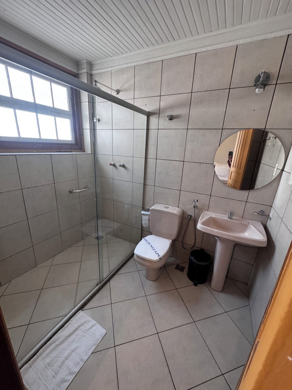 Standard Room | Bathroom | Hair dryer, towels, soap, toilet paper