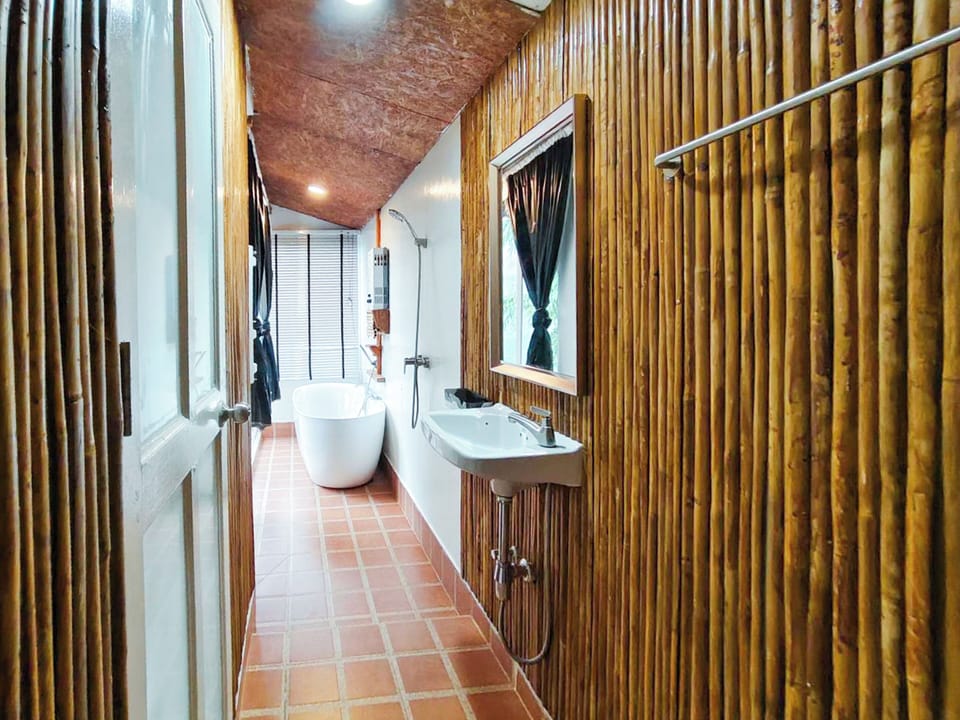Family - Two Bedrooms (Baan M01) | Bathroom | Shower, hair dryer, towels, soap