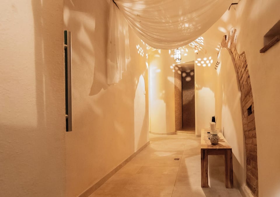 Sauna, hot tub, steam room, massages
