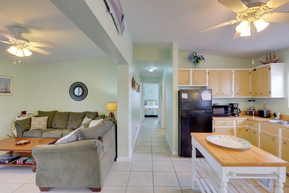 House (2 Bedrooms) | Interior
