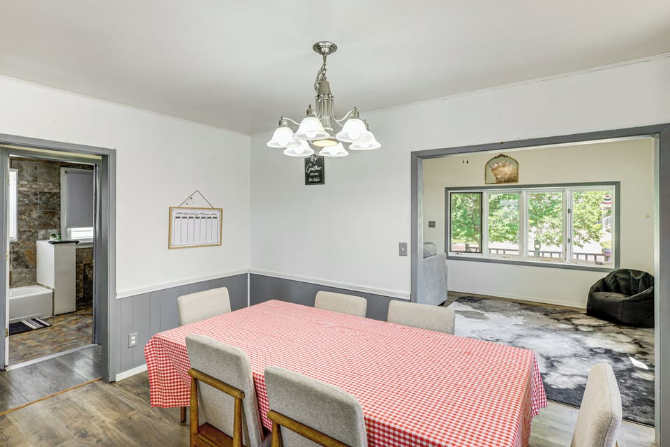 House (5 Bedrooms) | Interior